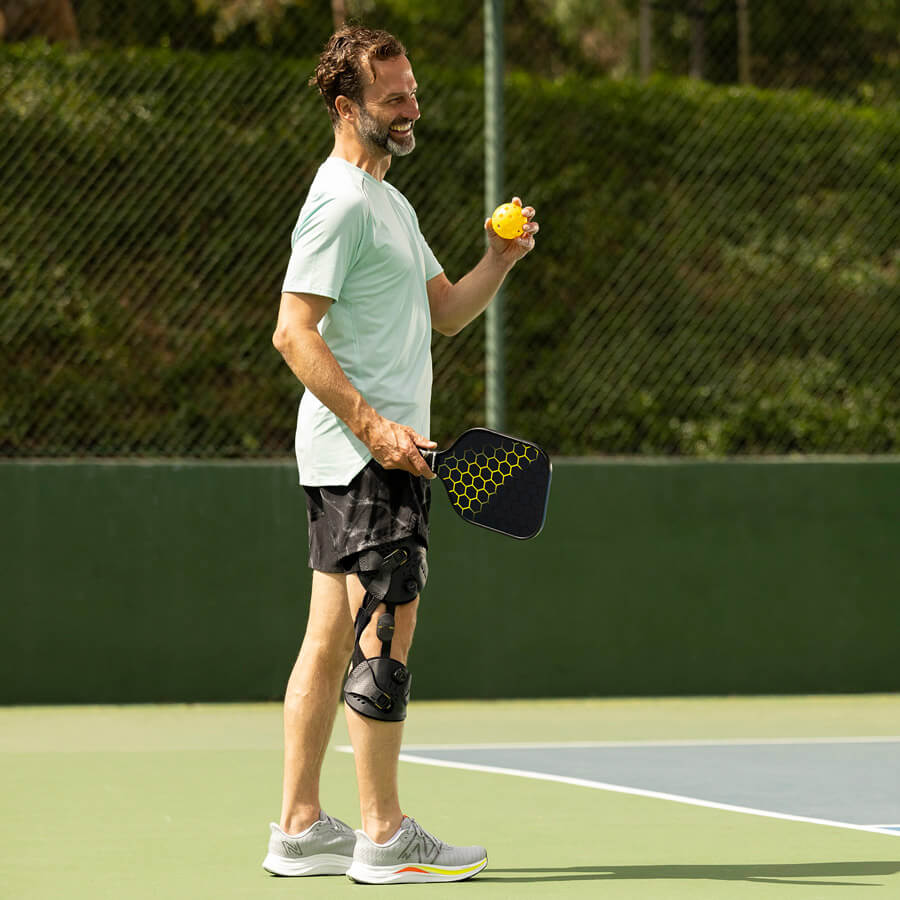 Sport injury knee braces in Dunmow, Essex
